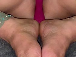 Pretty Toes phat pussy